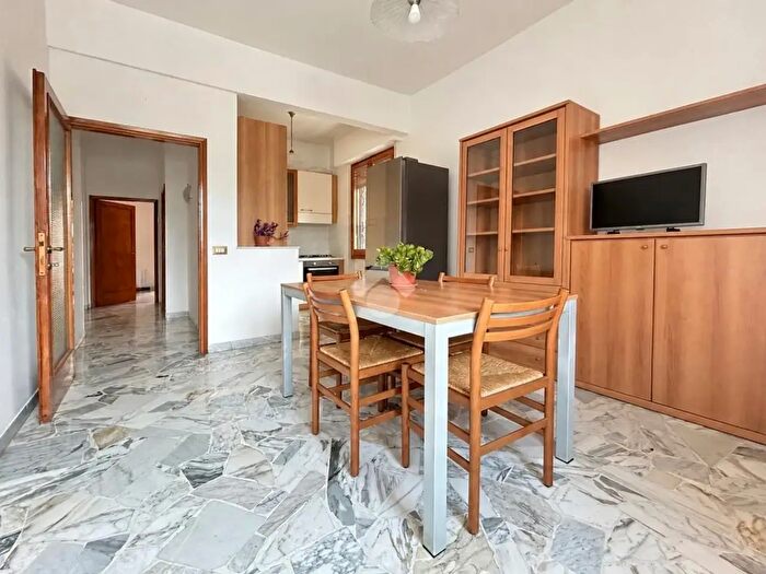Appartamento quadrilocale in vendita in Via Aretina, Firenze