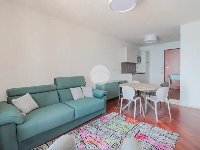 Appartamento trilocale in vendita in Via Lungolago Giuseppe Zanardelli, Toscolano Maderno