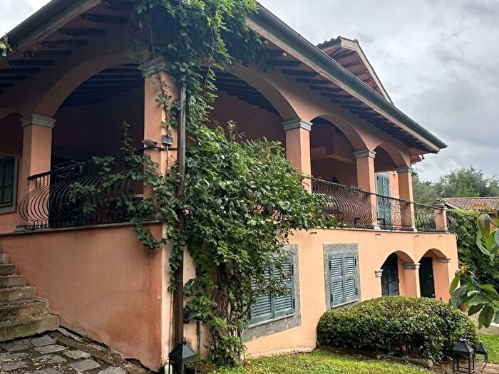 Appartamento con 5 locali in affitto in Centro, Sacrofano