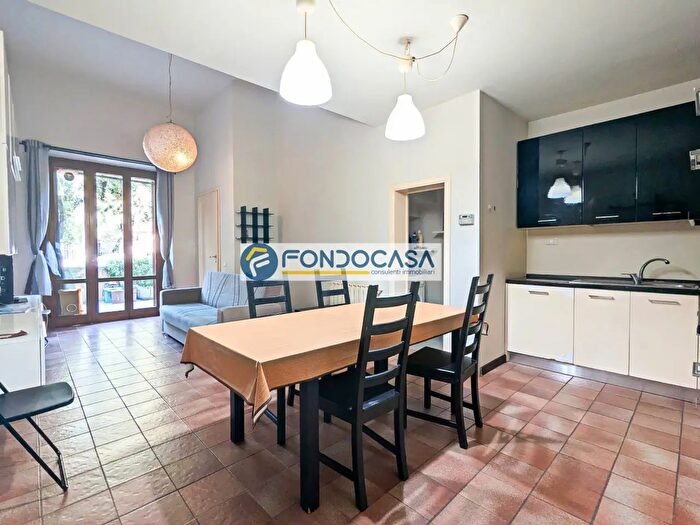 Appartamento trilocale in vendita in Viale Ermenegildo Pistelli, Camaiore