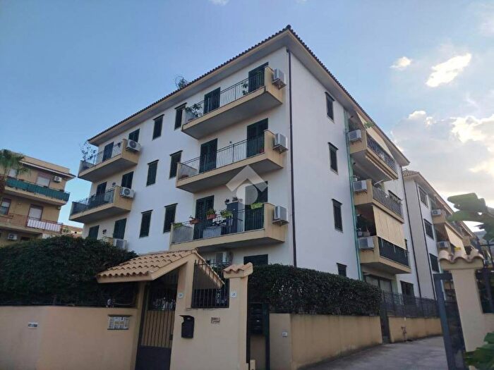 Appartamento quadrilocale in affitto in Via oreste lo valvo, Cardillo, Palermo