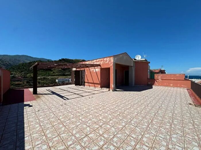 Appartamento monolocale in vendita in Strada Statale Orientale Sicula, Messina