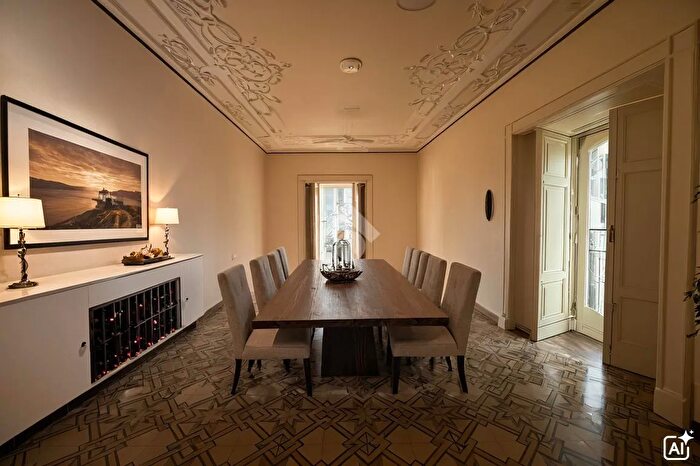 Appartamento con 5 locali in vendita in Piazza Aubry, Gragnano