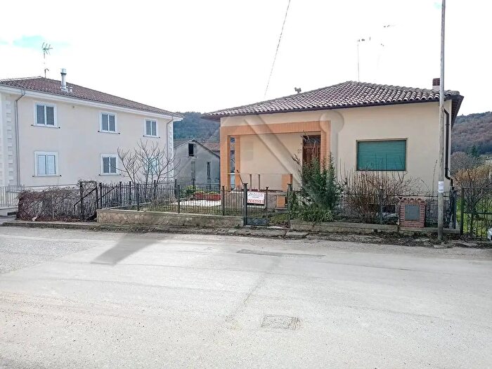 Casa quadrilocale in vendita in Via Roma, Prata DAnsidonia