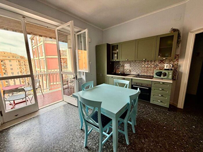 Appartamento trilocale in affitto in Via Tripolitania, Africano Villa Chigi, Roma