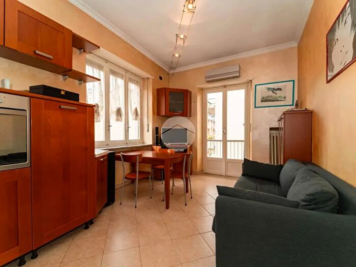 Appartamento bilocale in vendita in Via Carlo Capelli, Torino