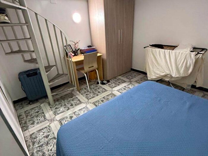 Appartamento bilocale in affitto in Via Bartolomeo Chioccarelli, Mercato, Napoli