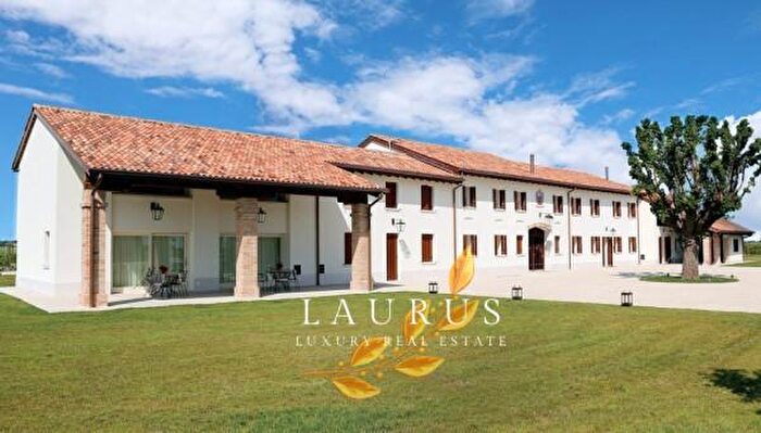 Appartamento quadrilocale in affitto in Via degli Arditi, Nervesa Della Battaglia