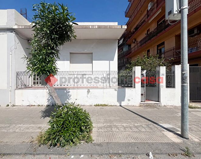 Casa trilocale in vendita in Via Risorgimento, Milazzo