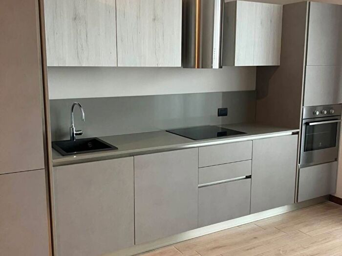 Appartamento bilocale in affitto in Via Cesare Battisti, Centro, San Donato Milanese