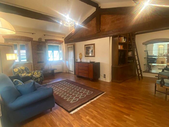 Appartamento trilocale in affitto in Via del Fosso, Piazza Anfiteatro Torre Guinigi, Lucca
