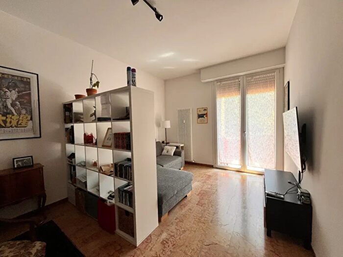 Appartamento trilocale in affitto in Via Misa, Bologna