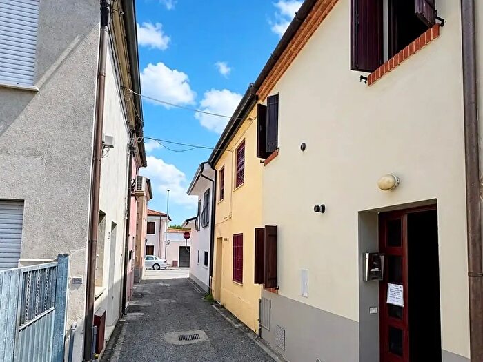 Casa trilocale in vendita in Badia Polesine