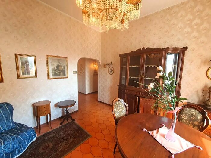 Appartamento trilocale in vendita in Rosignano Marittimo