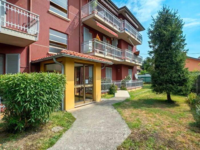 Appartamento trilocale in vendita in Via Gramsci, Capriate San Gervasio