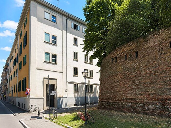 Appartamento trilocale in affitto in Viale Antonio Silvani, San Felice, Bologna