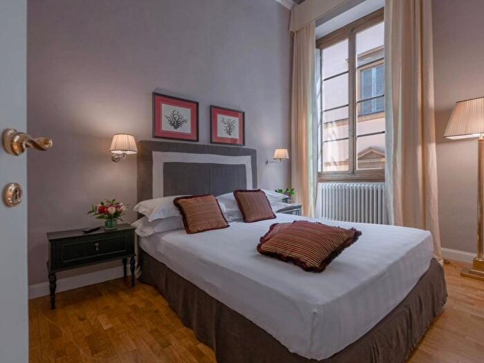 Appartamento con 5 locali in affitto in DAzeglio, Firenze