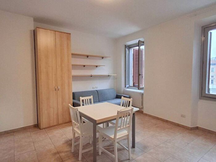 Appartamento monolocale in affitto in Piazza Trento e Trieste, Centro Storico, Monza