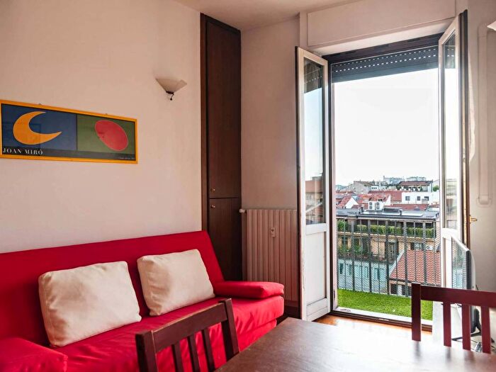 Appartamento bilocale in affitto in Via Lazzaro Papi, Porta Romana Medaglie d'Oro, Milano