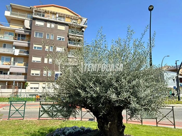 Appartamento trilocale in vendita in Via Migliarone, Alpignano