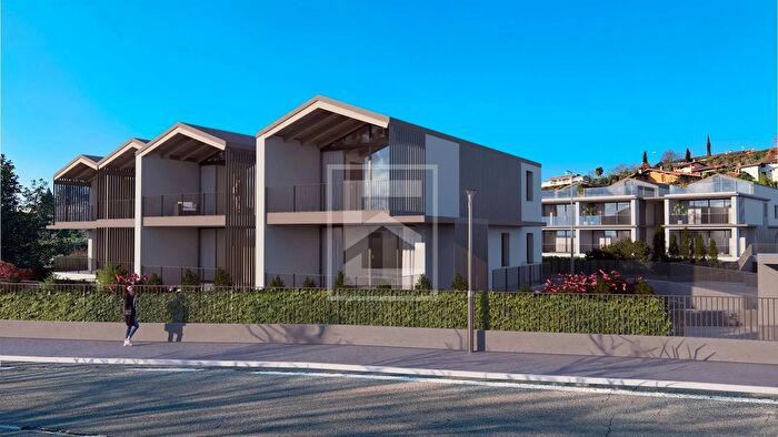 Appartamento quadrilocale in vendita in Via Castellana, Soiano Del Lago