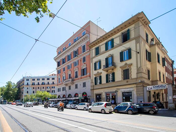 Appartamento bilocale in affitto in Piazza Regina Margherita, Salario Porta Pia, Roma