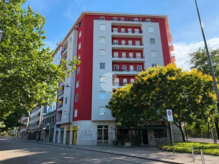 Appartamento trilocale in vendita in Viale Murillo, Milano