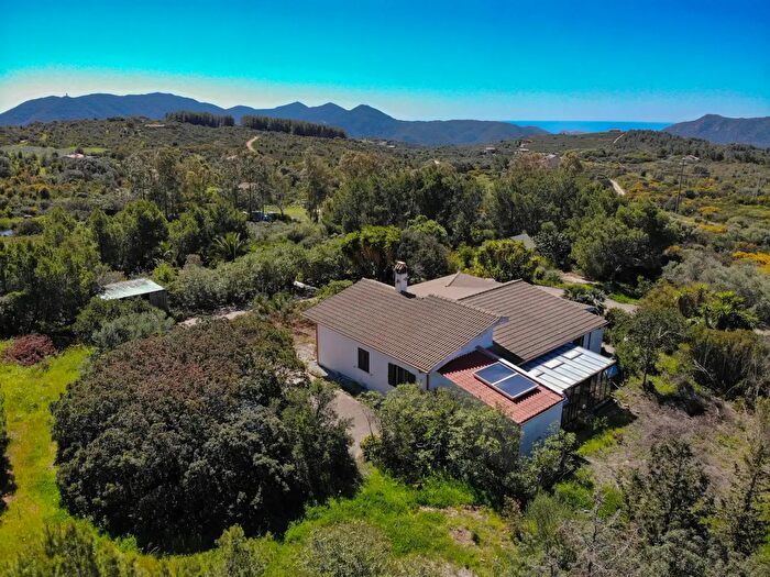Casa con 5 locali in vendita in Sp Km, Teulada