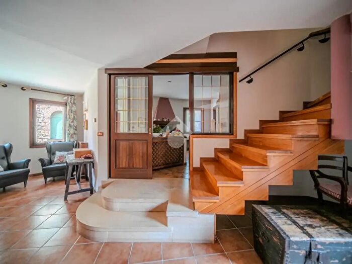 Casa con 6 locali in vendita in Via Cal del col, Valdobbiadene