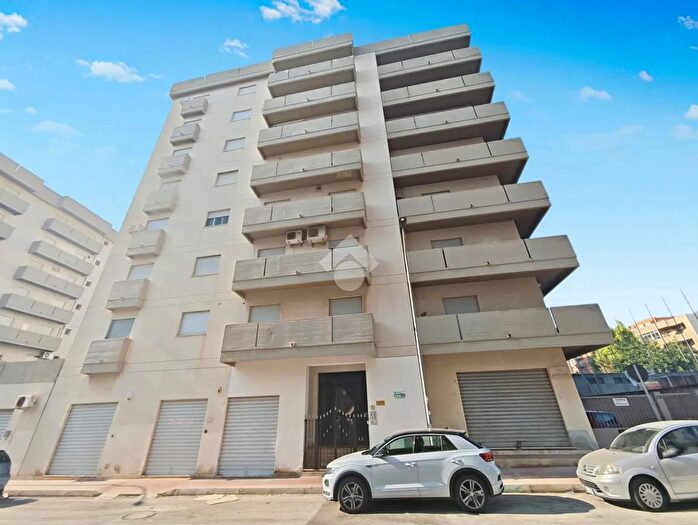 Appartamento quadrilocale in vendita in Via Barcellona, Erice