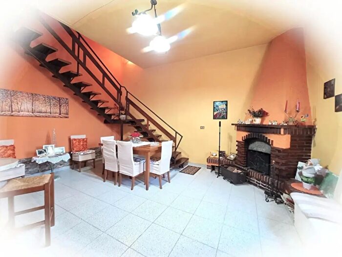 Casa quadrilocale in vendita in San Giuliano Terme