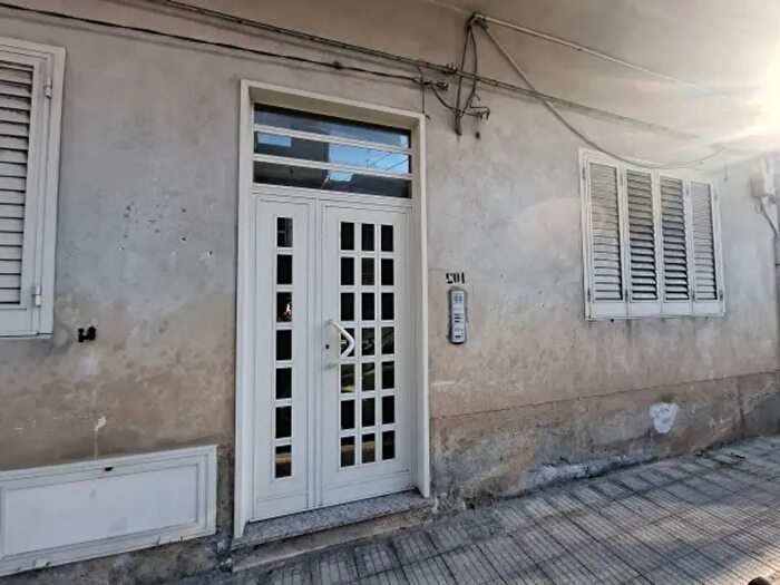 Appartamento quadrilocale in vendita in Via Nazionale, Falcone