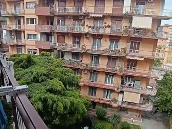 Appartamento quadrilocale in vendita in Via Omodeo, Napoli