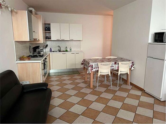 Appartamento bilocale in affitto in Centro Storico Santa Maria, Rovereto