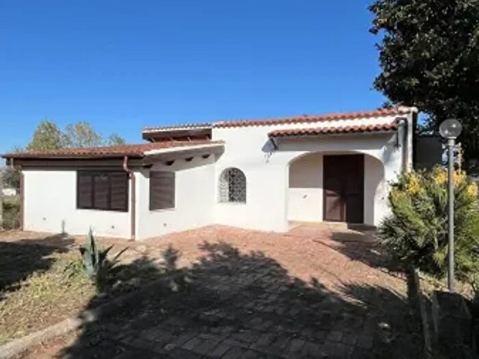 Casa quadrilocale in vendita in Viale Luigi Einaudi, Zagarolo