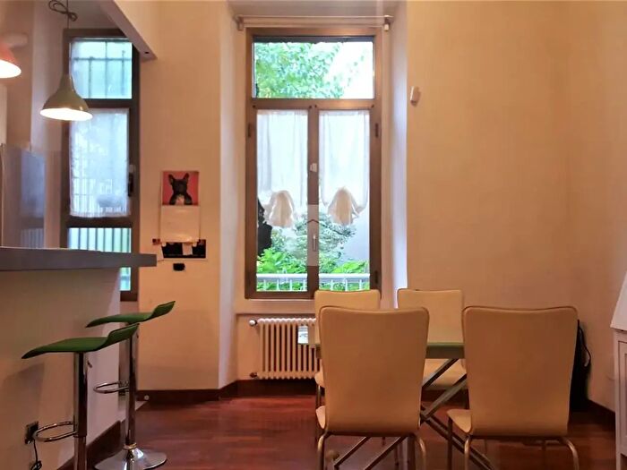 Appartamento bilocale in vendita in Via Valtellina, Milano