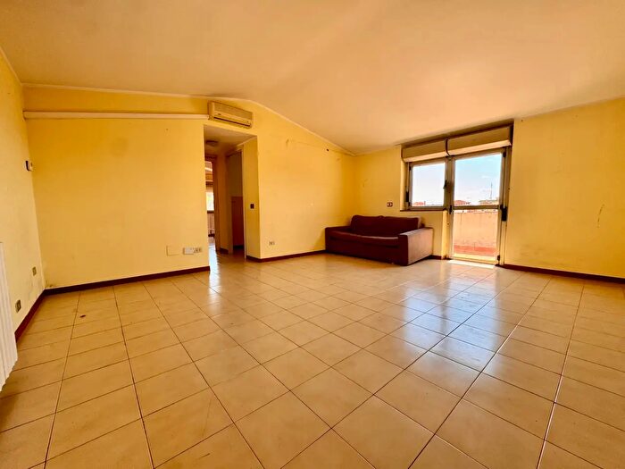 Appartamento trilocale in vendita in Via Giangiacomo Caraglio, Roma
