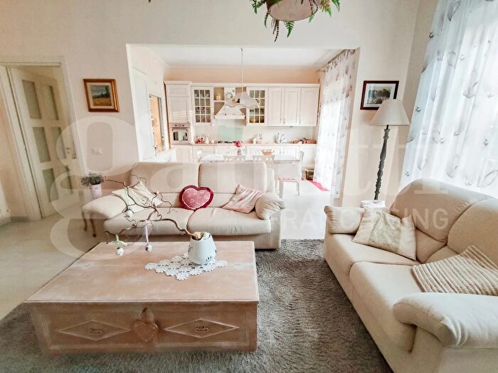 Appartamento quadrilocale in vendita in Via Verga, SantAgata Li Battiati