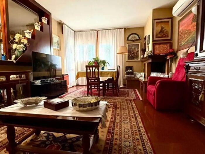 Appartamento con 5 locali in vendita in Via Francesco Petrarca, Albignasego