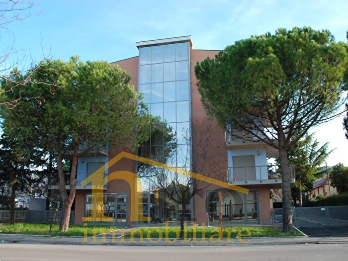 Appartamento quadrilocale in vendita in Via Camillo Benso Conte di Cavour, San Giovanni Teatino