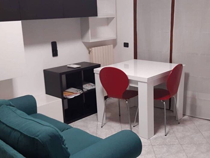 Appartamento bilocale in affitto in Via Marzo, Arnate, Gallarate