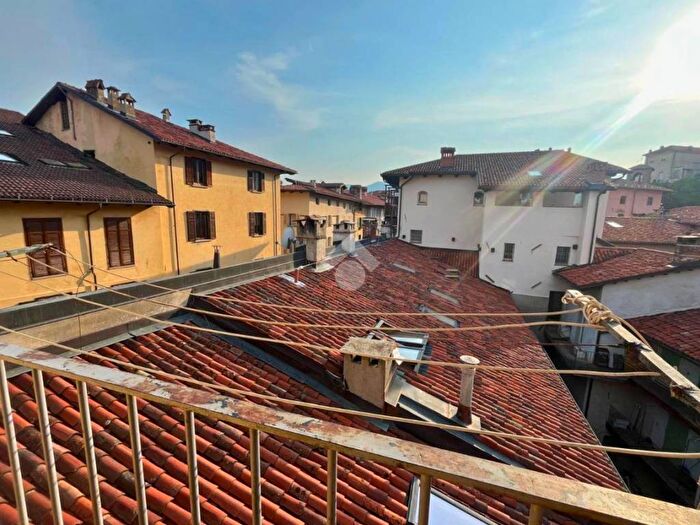 Appartamento bilocale in affitto in Via Assietta, Centro Storico, Pinerolo