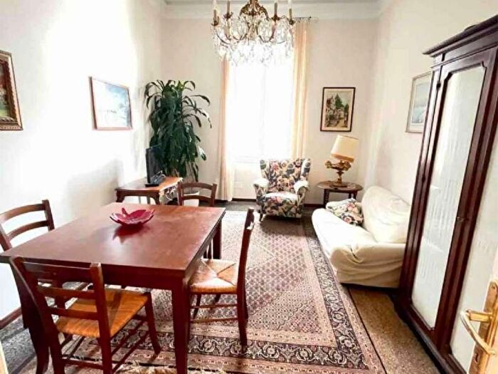 Appartamento con 6 locali in affitto in CORSO MAGENTA, Castelletto, Genova