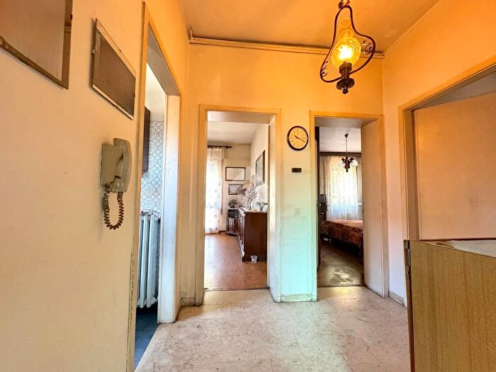 Appartamento trilocale in vendita in Via a Manzoni, Padova