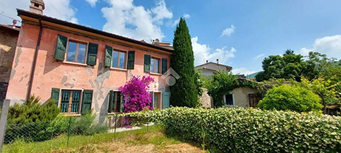 Casa trilocale in vendita in Località Pazzon, Caprino Veronese