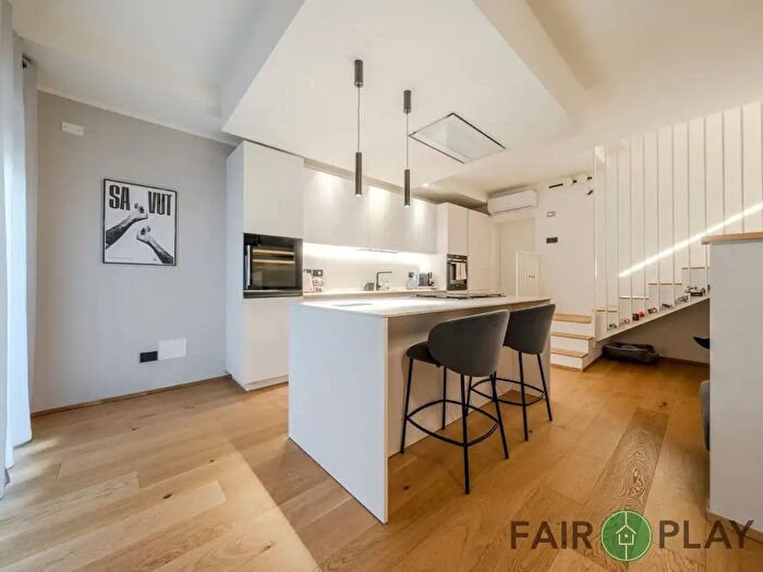 Casa con 5 locali in vendita in Via Sintella, Forli