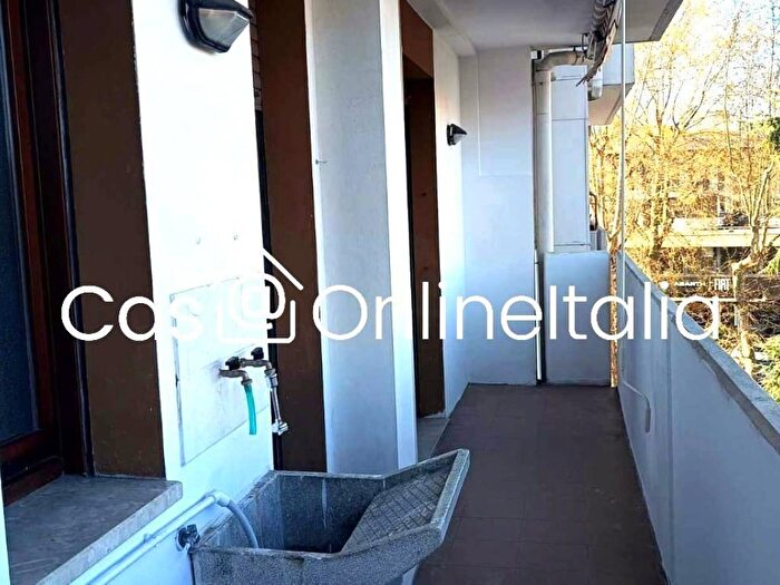 Appartamento quadrilocale in affitto in Viale Montegrappa, Repubblica, Prato