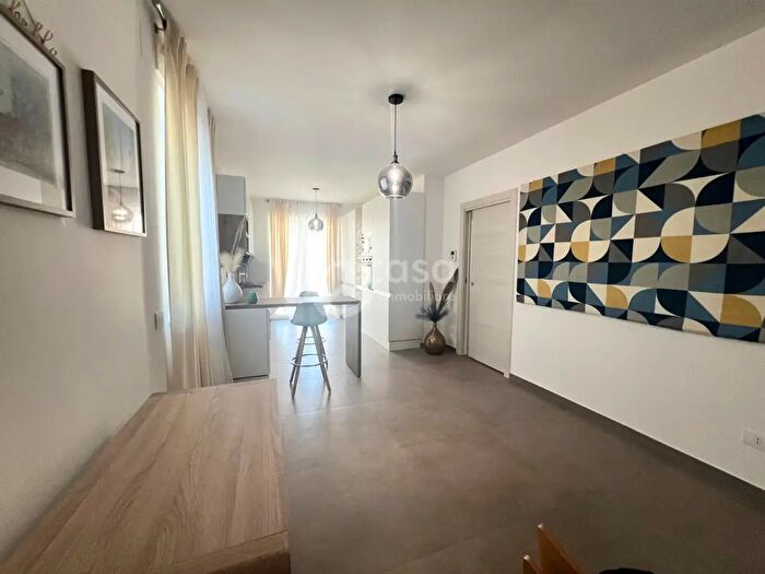 Appartamento trilocale in vendita in Viale del Pero, Rutigliano