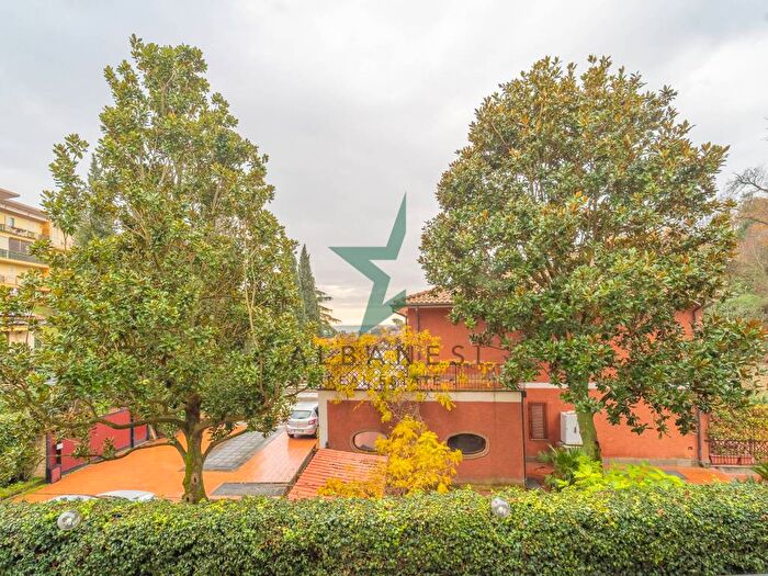 Appartamento quadrilocale in affitto in Via della Cappella, Centro, Formello