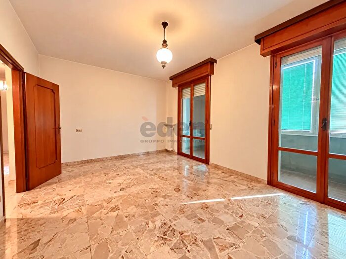 Appartamento quadrilocale in vendita in Via Marie Curie, Modena